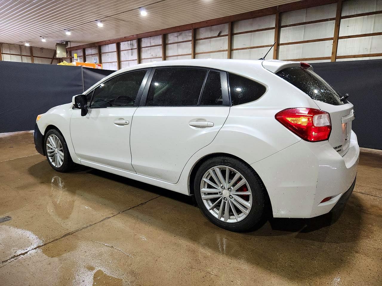 2014 Subaru Impreza Premium - Фото 2