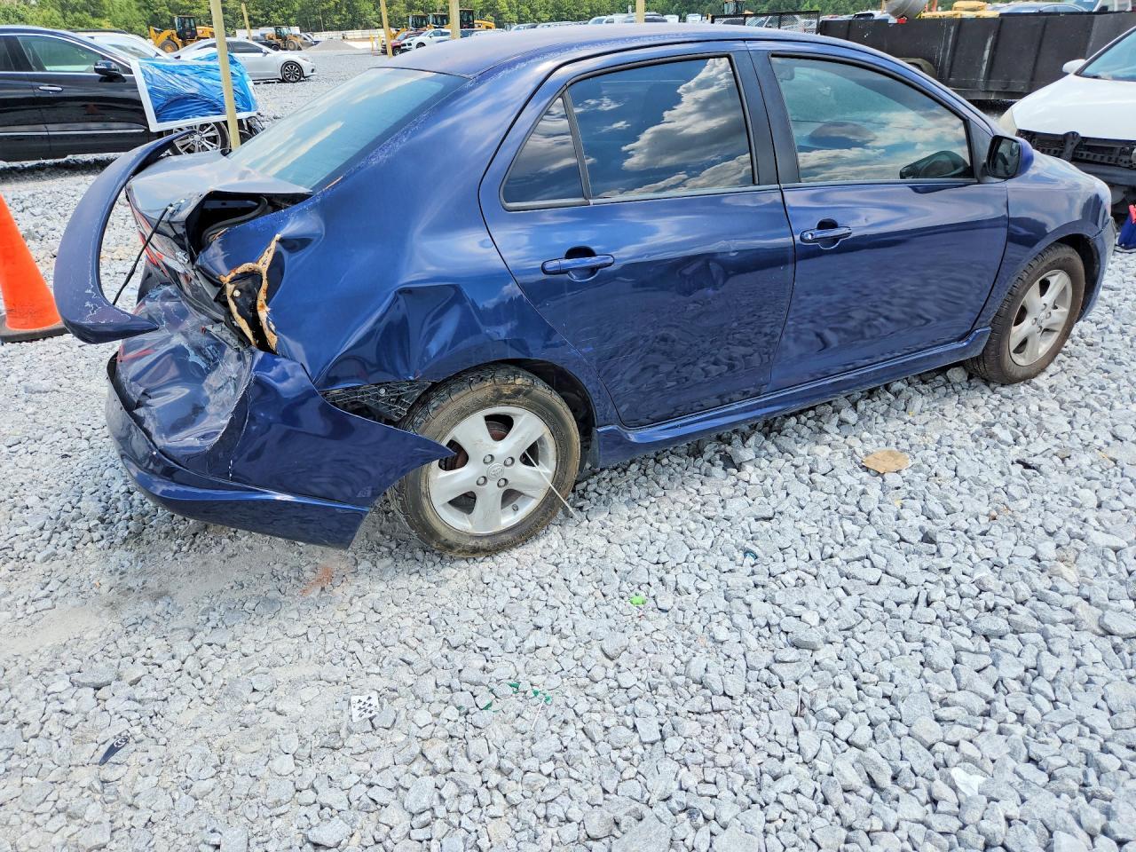 2007 Toyota Yaris S - Image 3