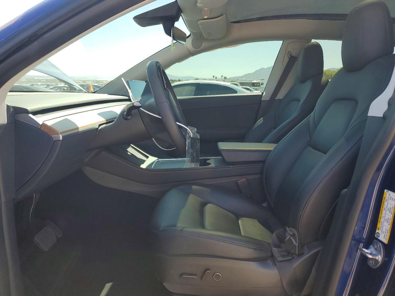 2022 Tesla Model Y - Image 7