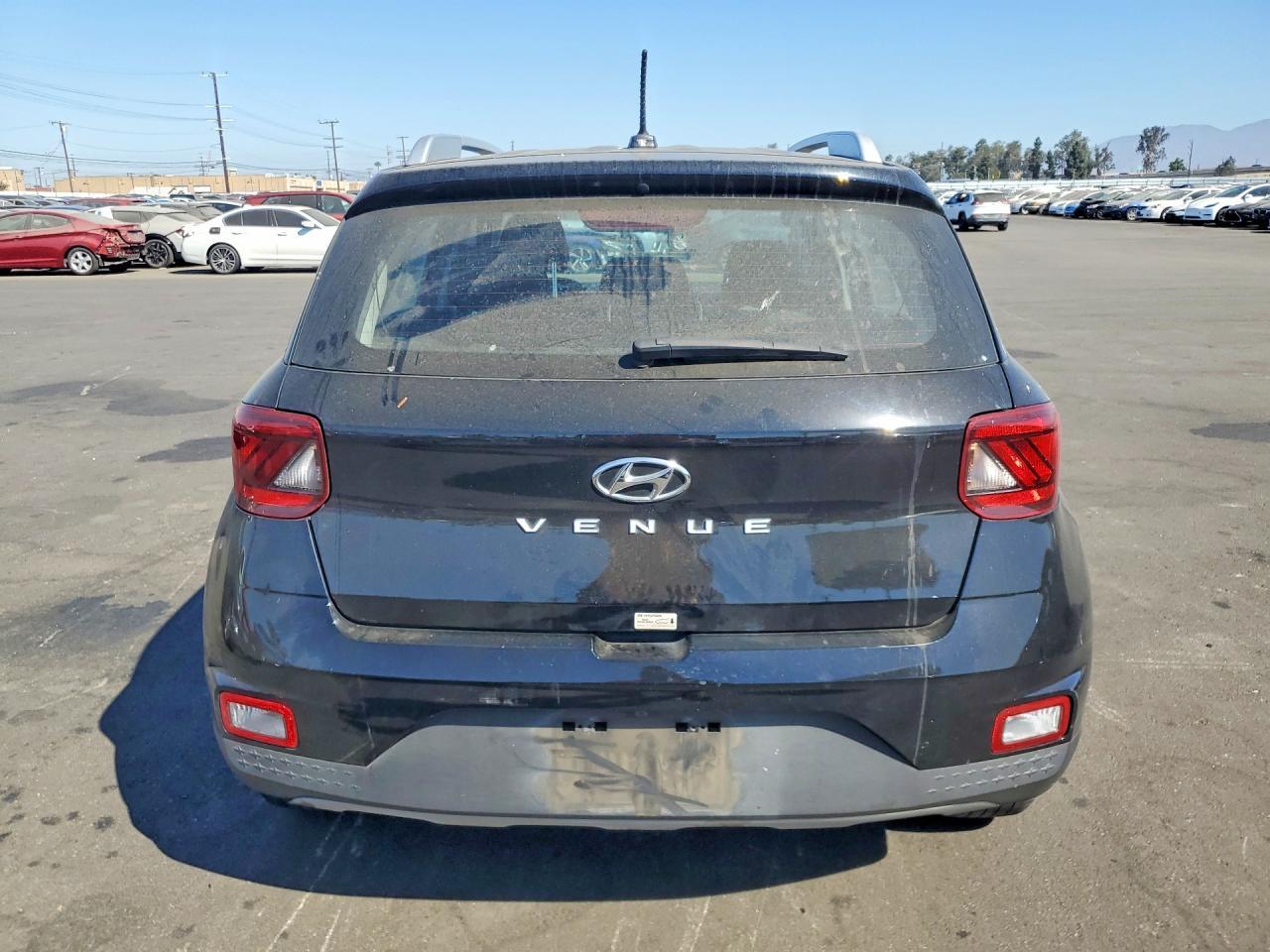 2024 Hyundai Venue Sel - Image 6