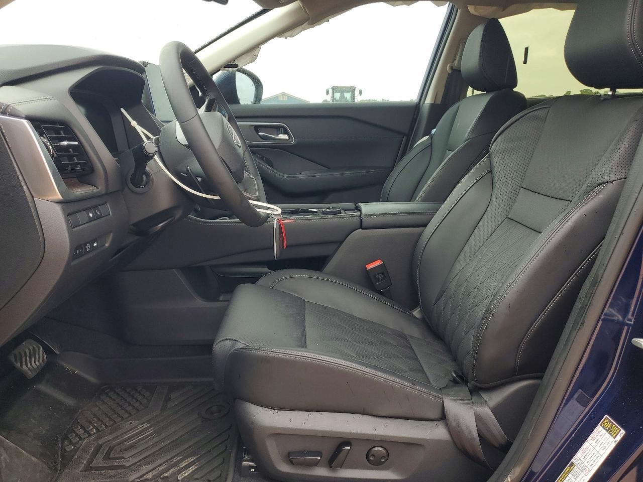 2026 Nissan Rogue Platinum - Фото 7