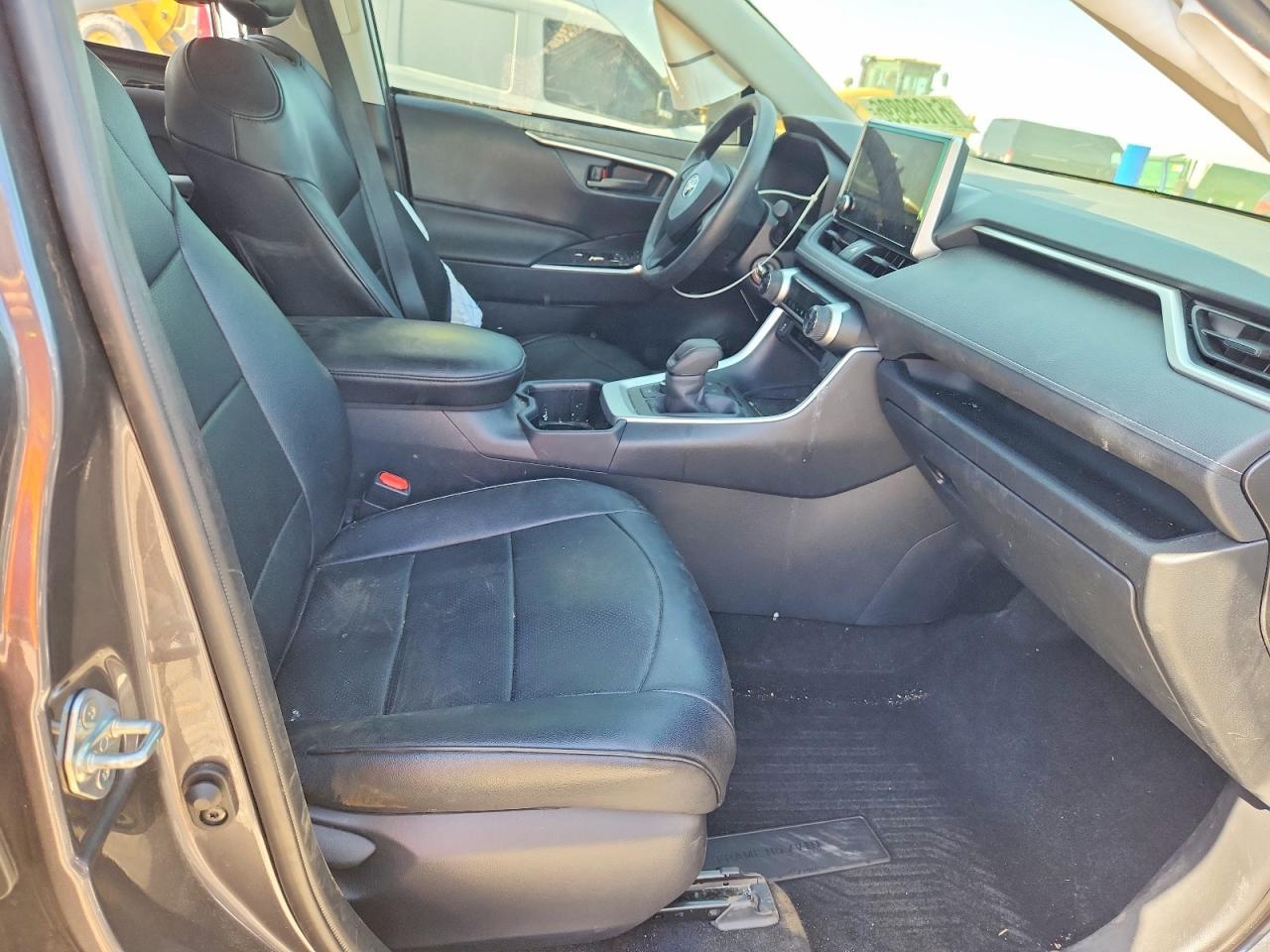 2025 Toyota Rav4 Le - Фото 7