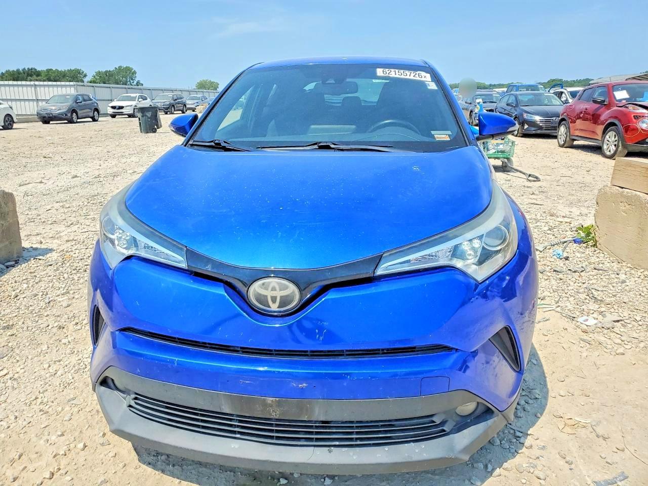 2018 Toyota C-Hr Xle Premium - Image 5