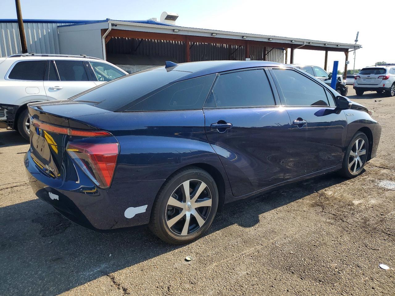 2017 Toyota Mirai Base - Image 3