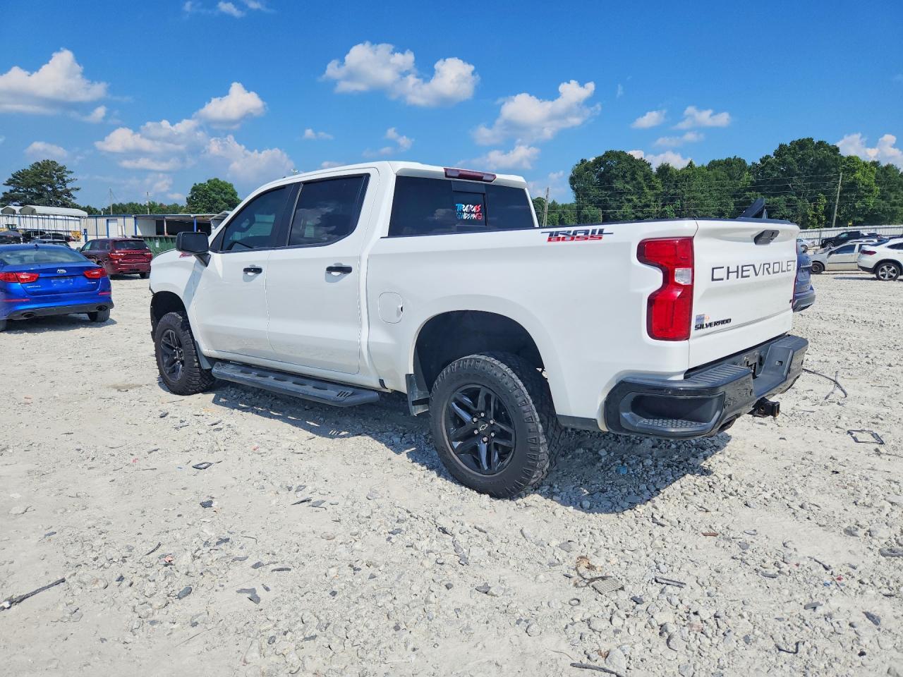 2020 Chevrolet Silverado K1500 Lt Trail Boss - Image 2