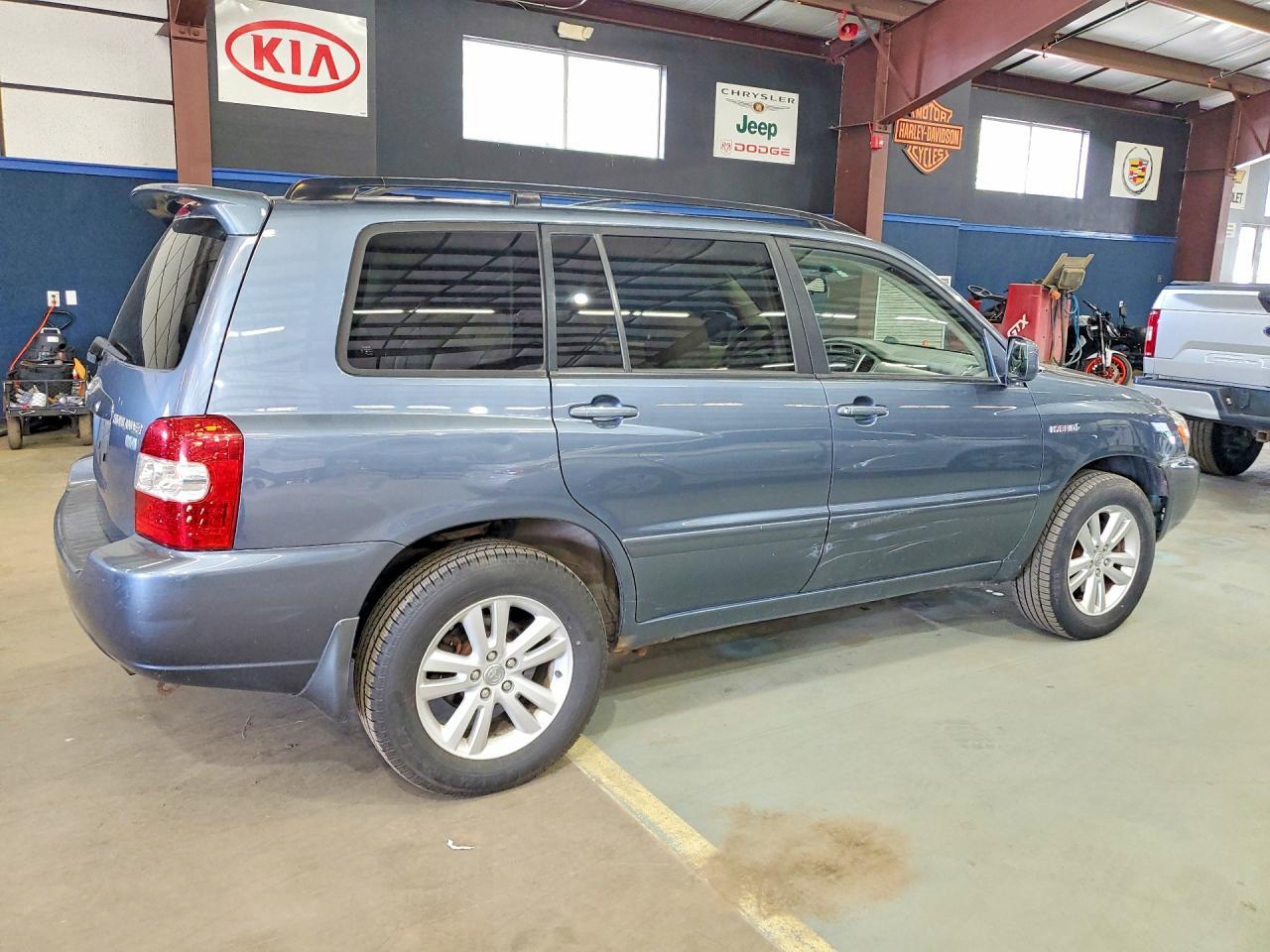 2006 Toyota Highlander Hybrid - Image 3