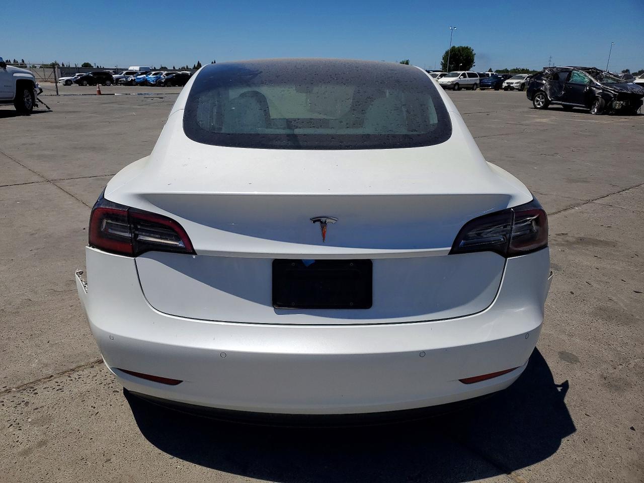 2020 Tesla Model 3 - Фото 6