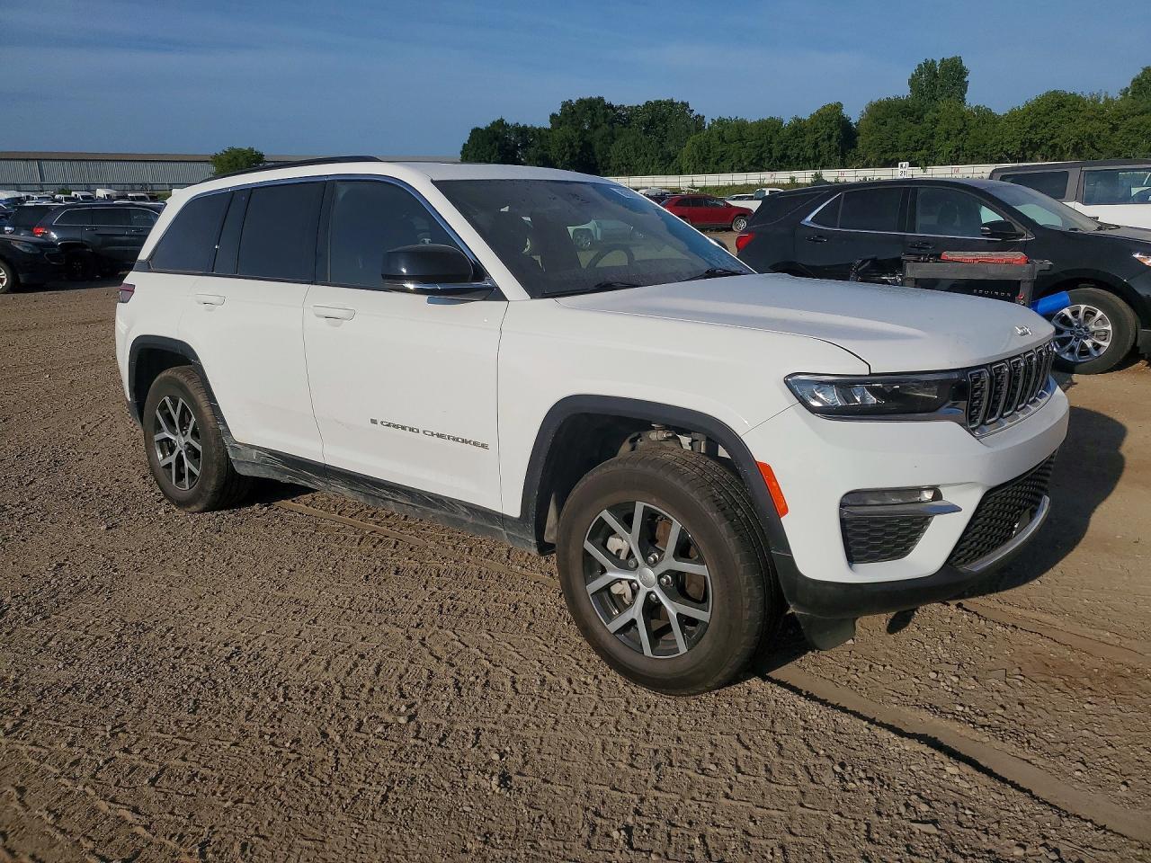 2024 Jeep Grand Cherokee Limited - Image 4