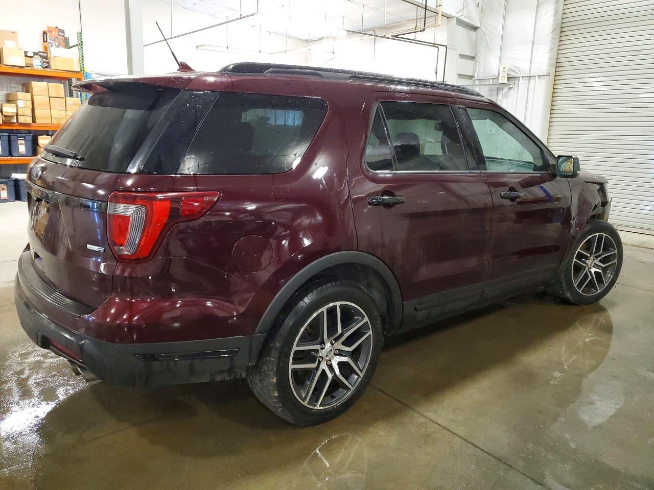 2019 Ford Explorer Sport - Image 3