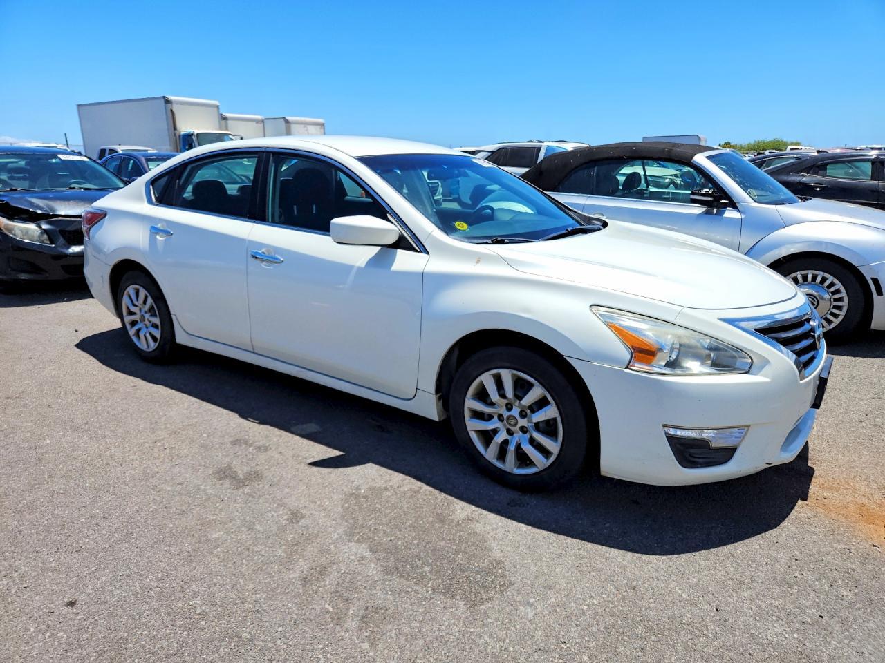 2014 Nissan Altima 2.5 S - Фото 4