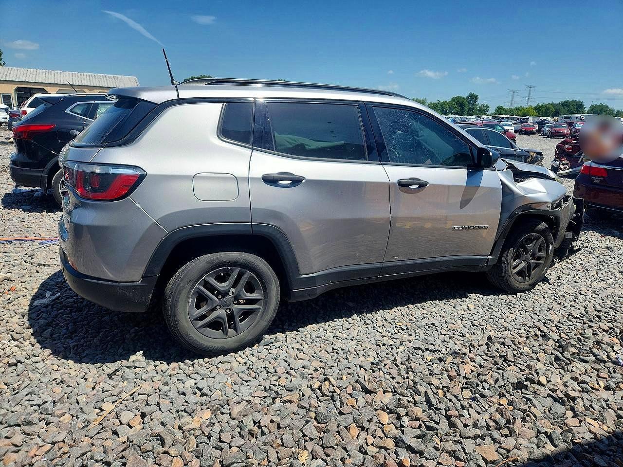 2017 Jeep Compass Sport - Фото 3