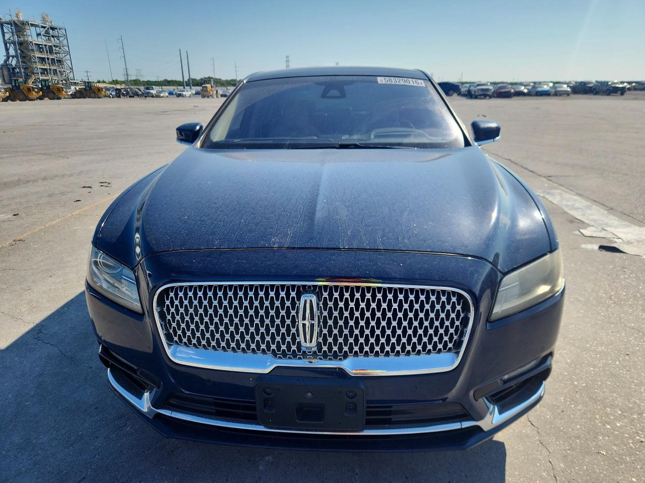2018 Lincoln Continental Reserve - Image 5