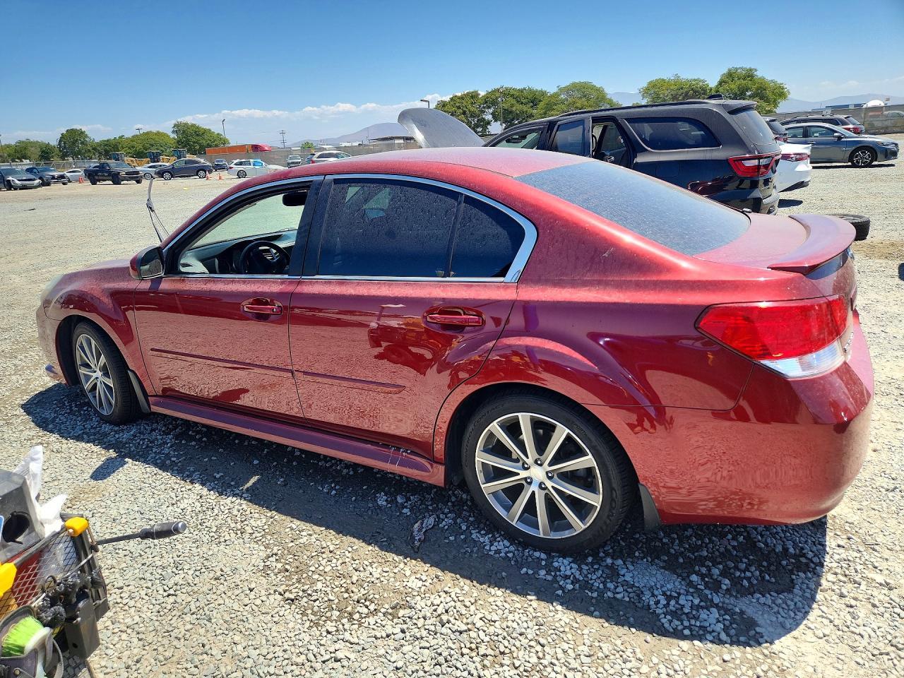 2013 Subaru Legacy 2.5I Premium - Фото 2