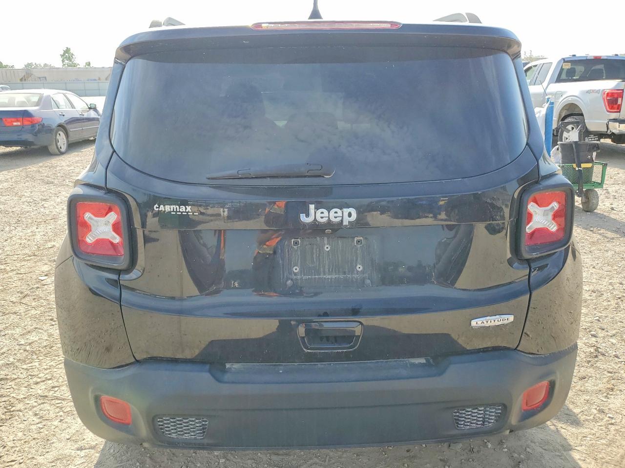 2020 Jeep Renegade Latitude - Фото 6