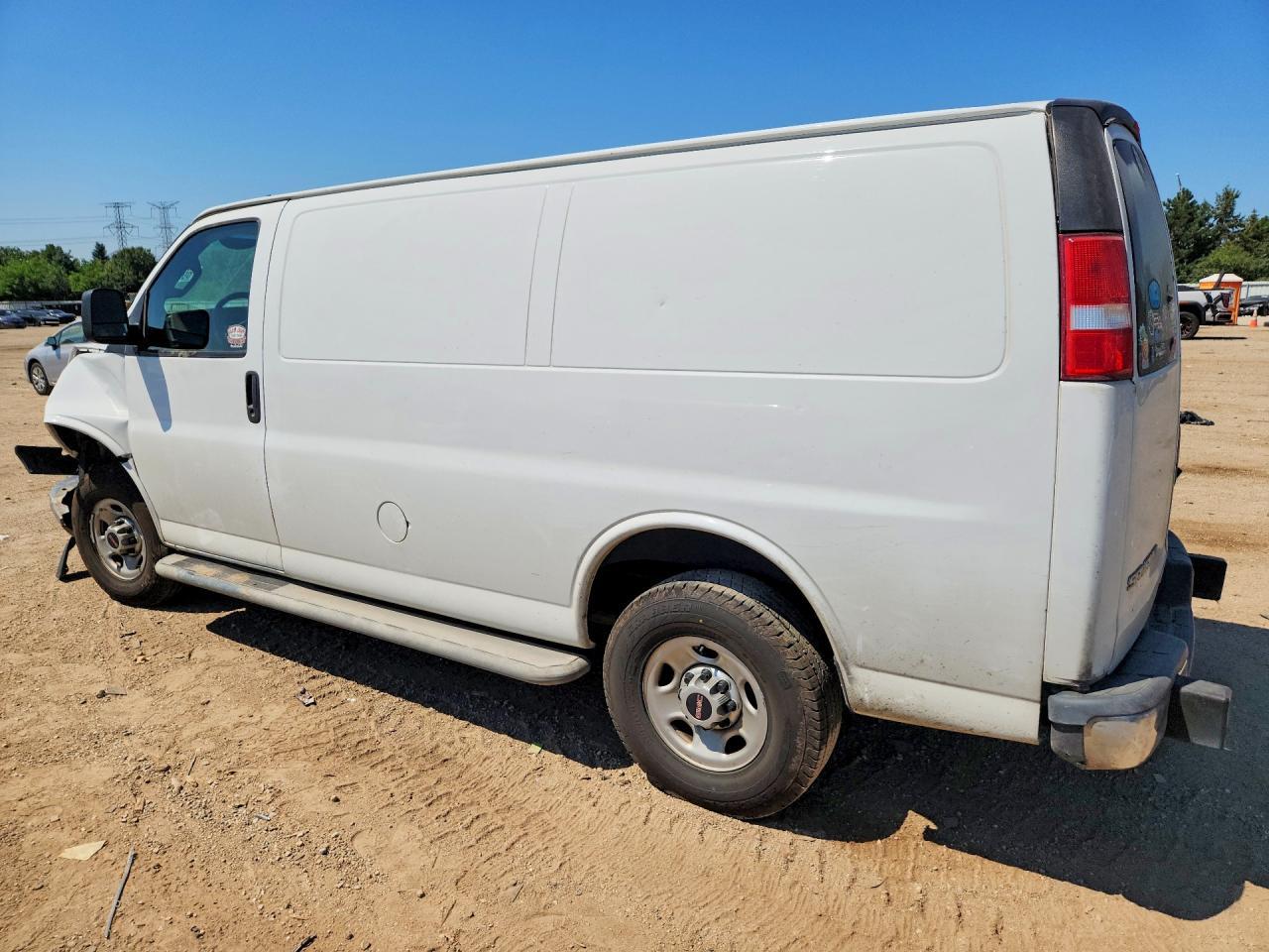 2019 GMC Savana G2500 - Фото 2