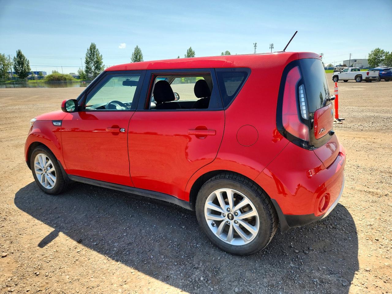 2017 Kia Soul - Image 2
