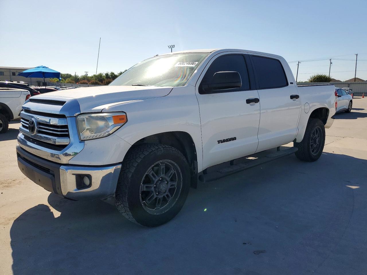 2017 Toyota Tundra Crewmax Sr5
