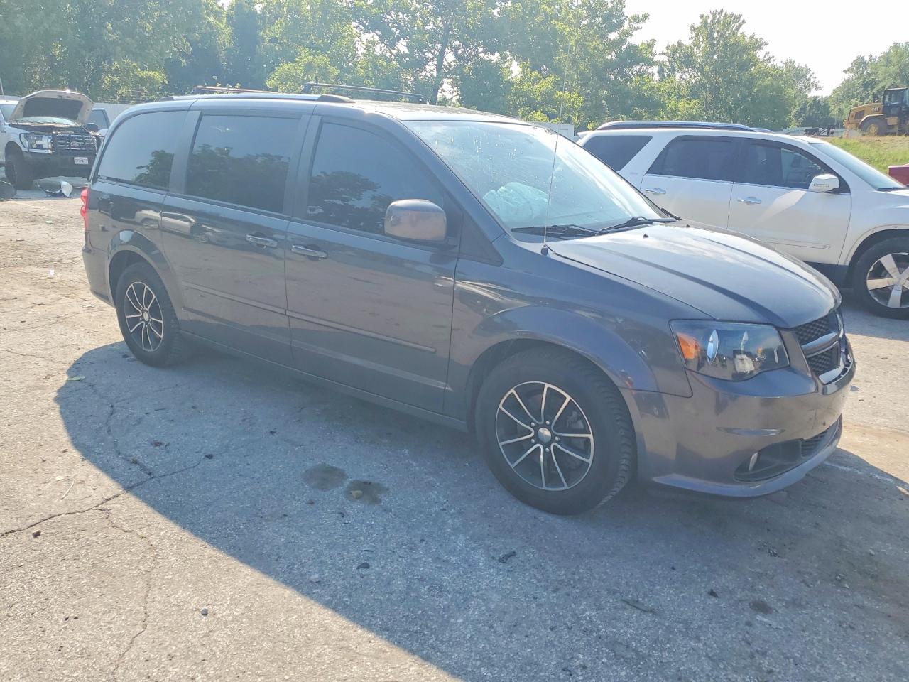 2016 Dodge Grand Caravan Sxt - Image 4