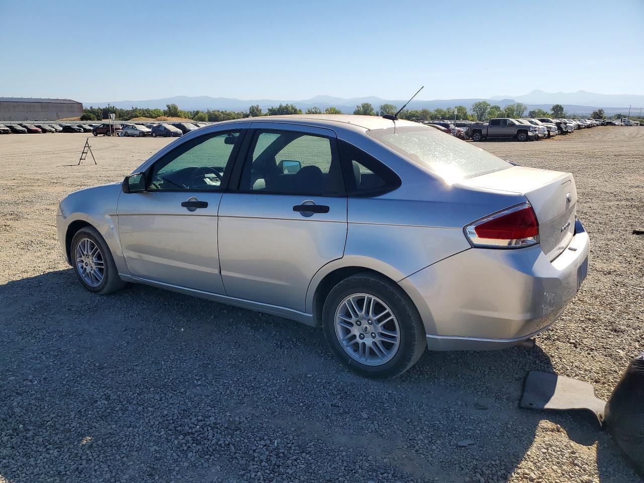 2010 Ford Focus Se - Фото 2