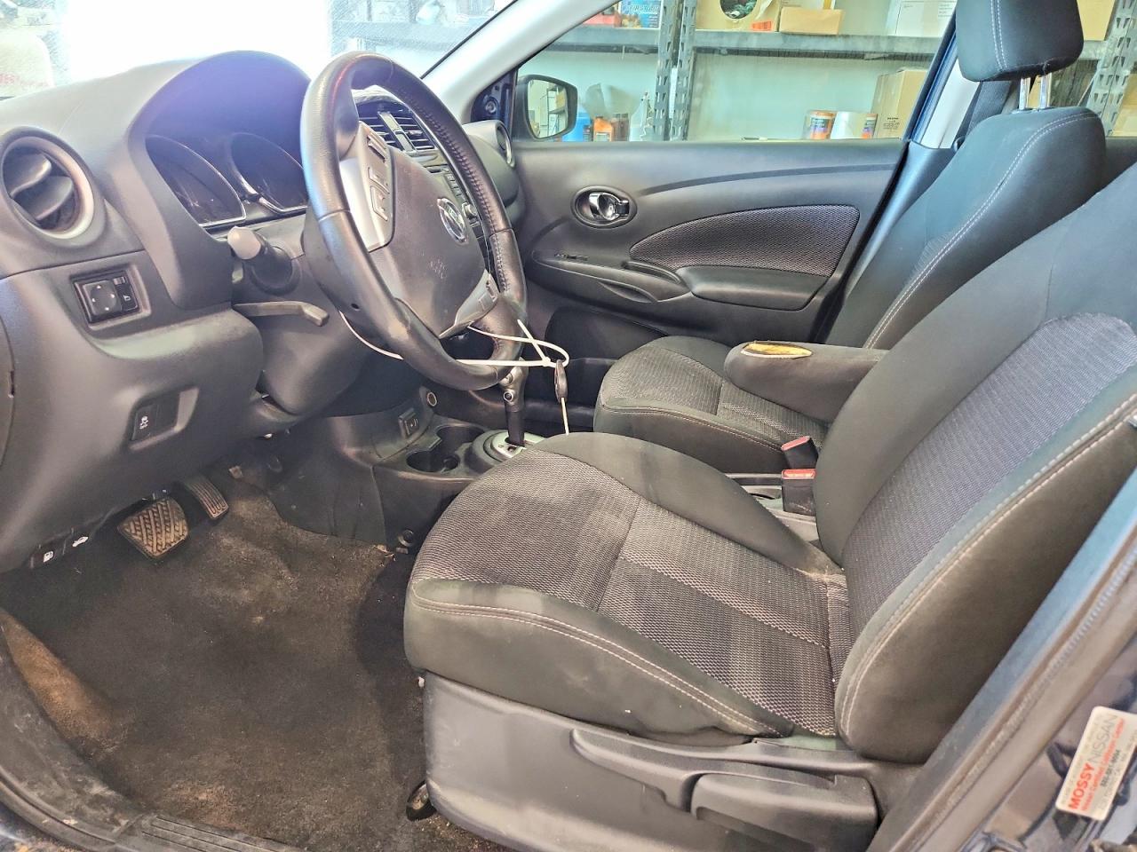 2017 Nissan Versa 1.6 S - Фото 7