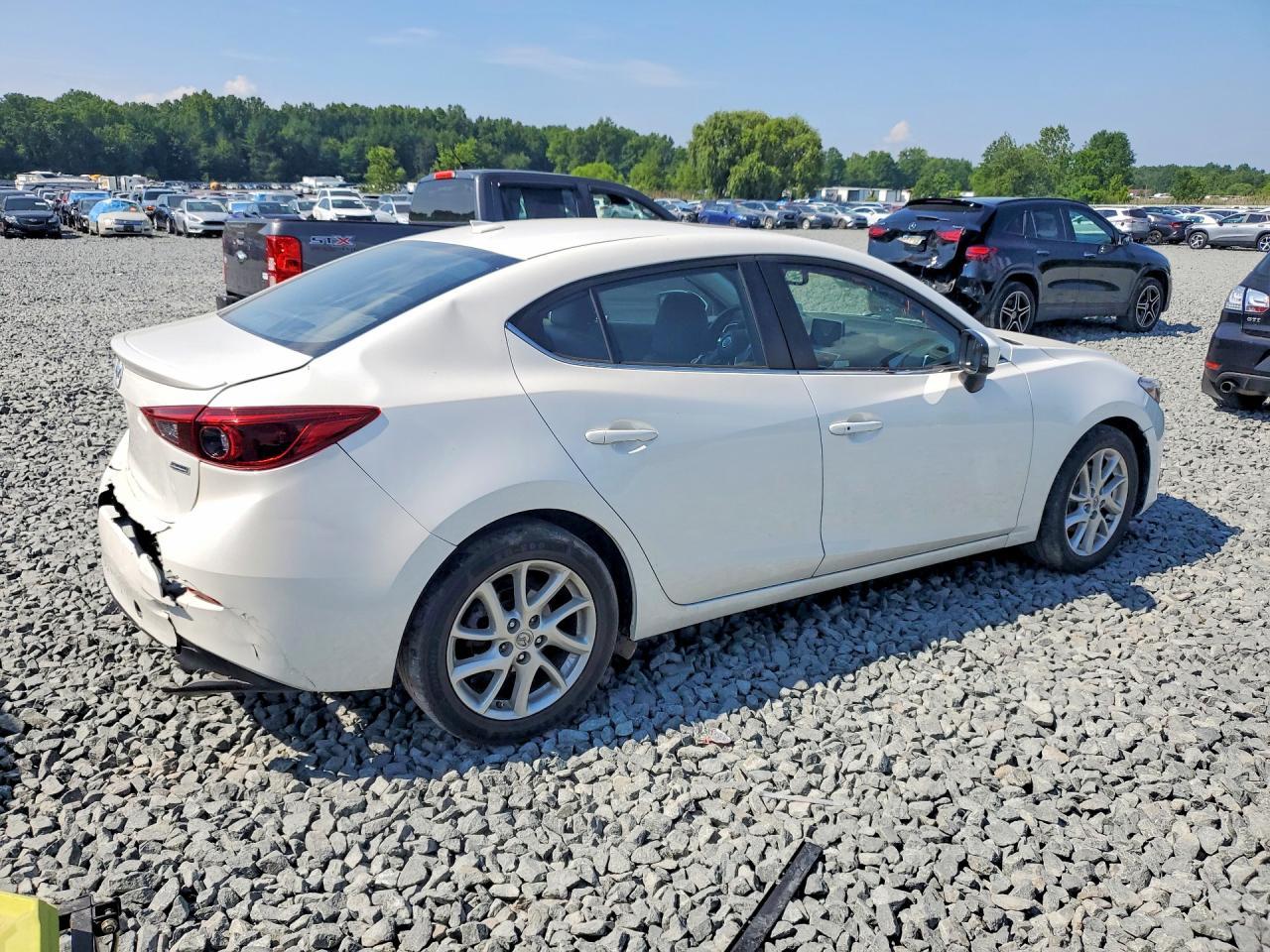 2015 Mazda 3 Grand Touring - Фото 3