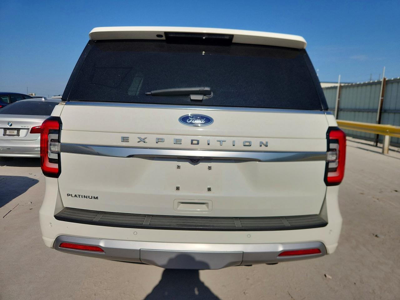 2022 Ford Expedition Platinum - Image 6