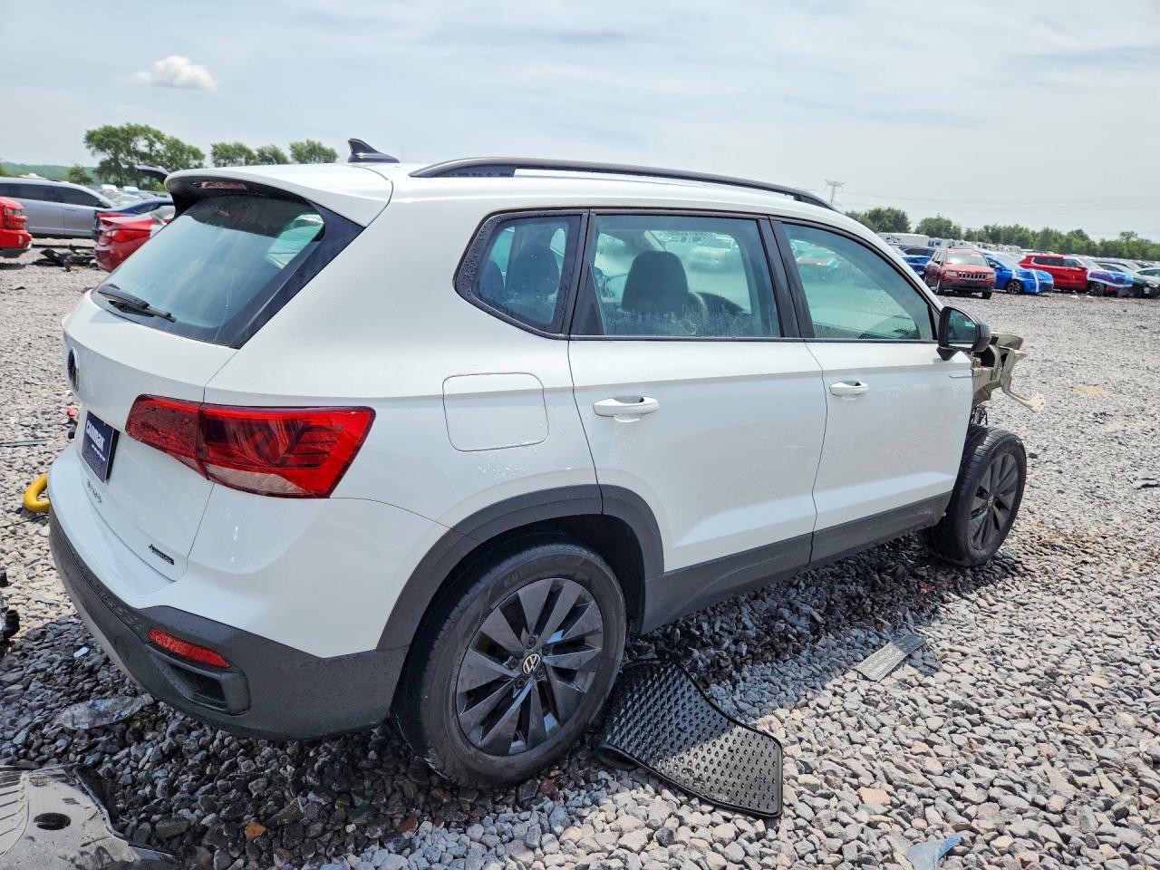 2022 Volkswagen Taos S - Image 3