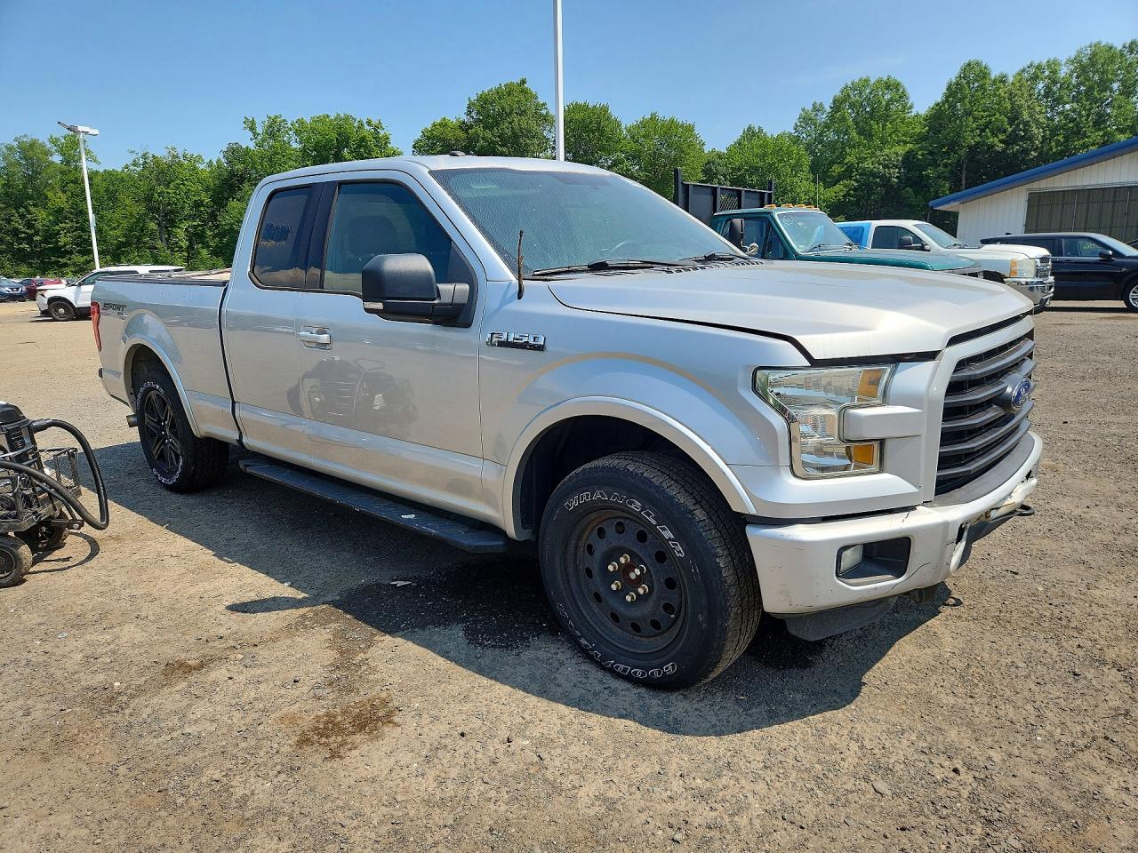 2016 Ford F150 Super Cab - Фото 4
