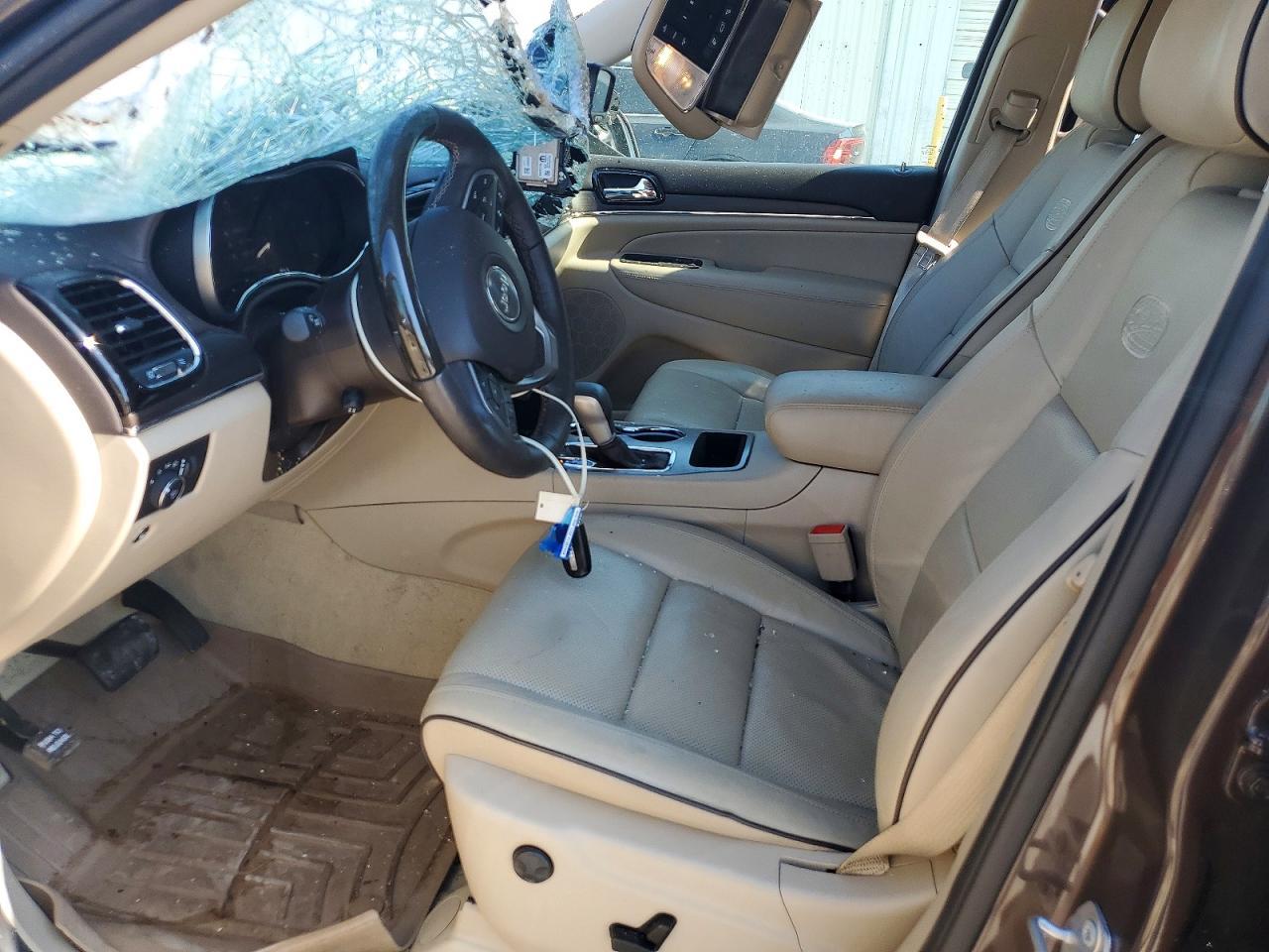 2021 Jeep Grand Cherokee Overland - Image 7