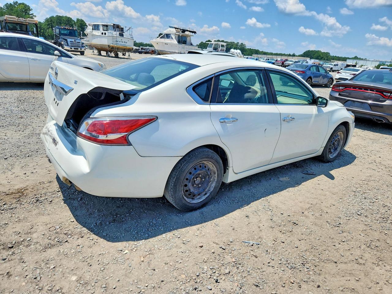 2015 Nissan Altima 2.5 S - Фото 3