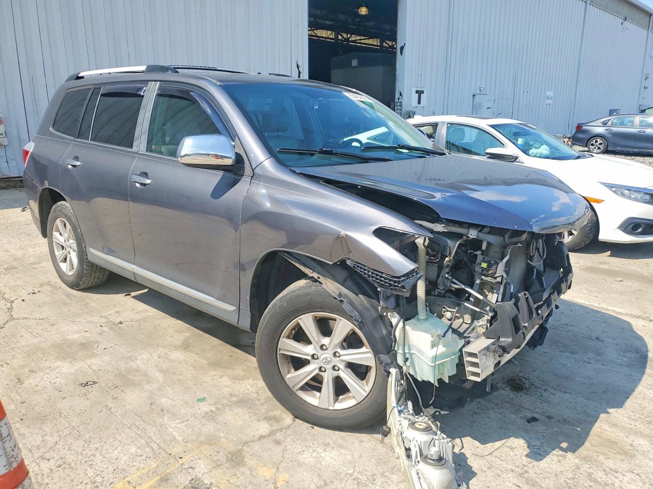 2011 Toyota Highlander Se - Фото 4