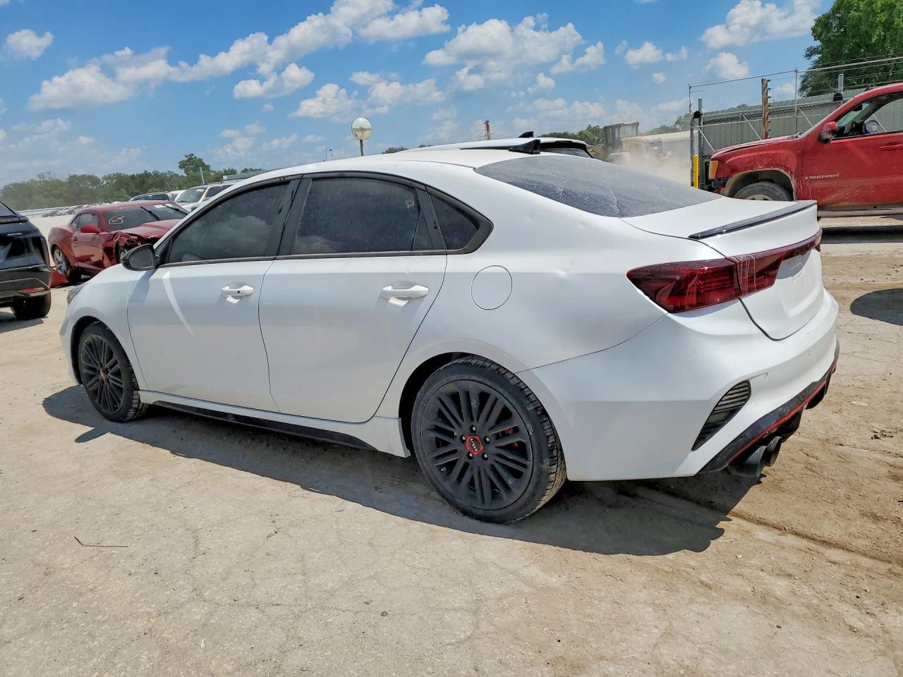 2023 Kia Forte Gt - Фото 2