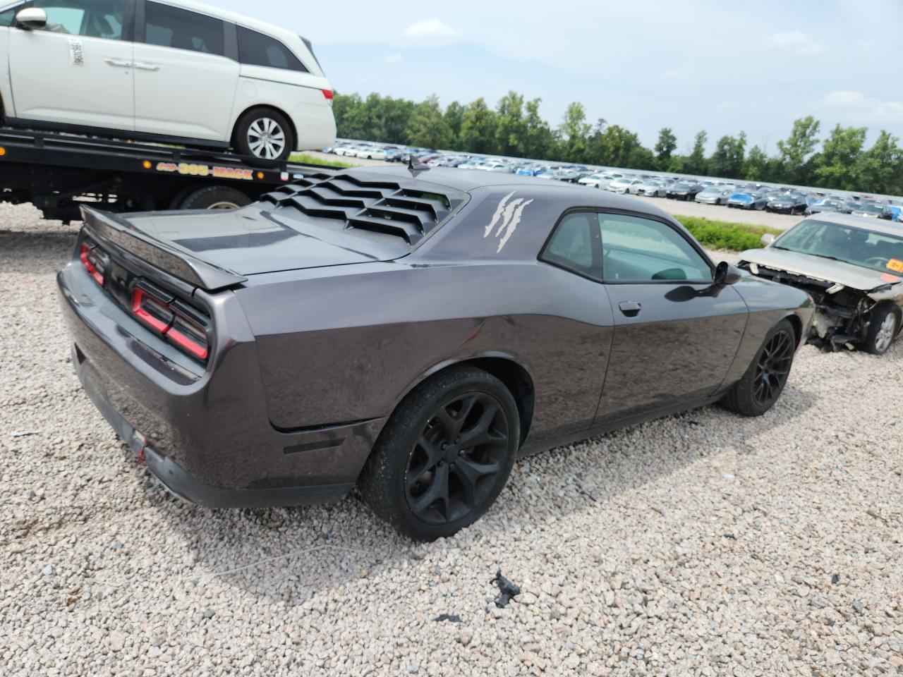 2015 Dodge Challenger Sxt - Фото 3
