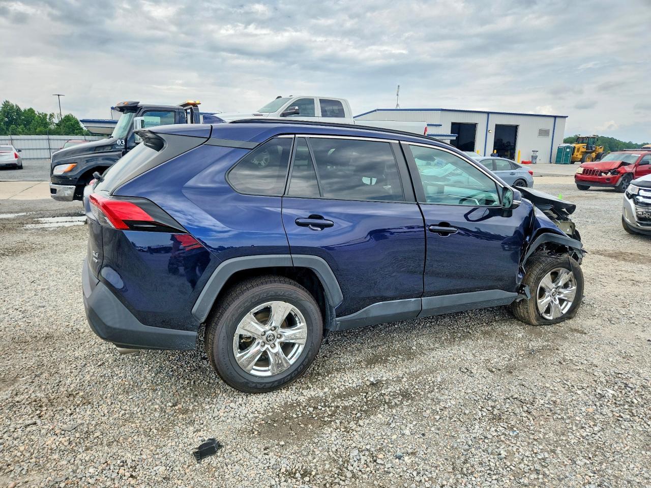 2022 Toyota Rav4 Xle - Фото 3