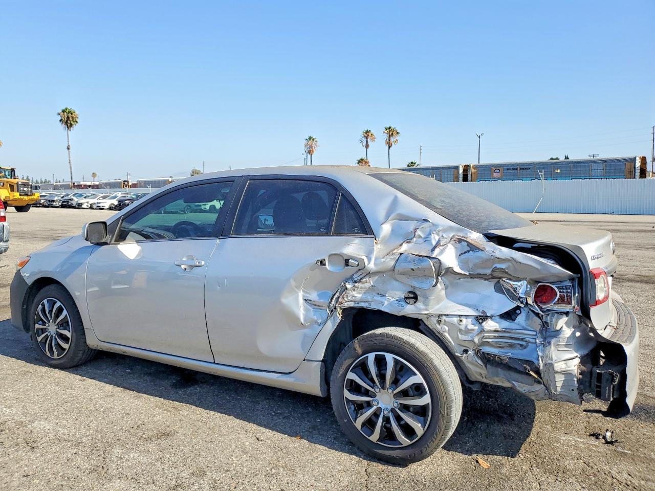 2013 Toyota Corolla - Фото 2