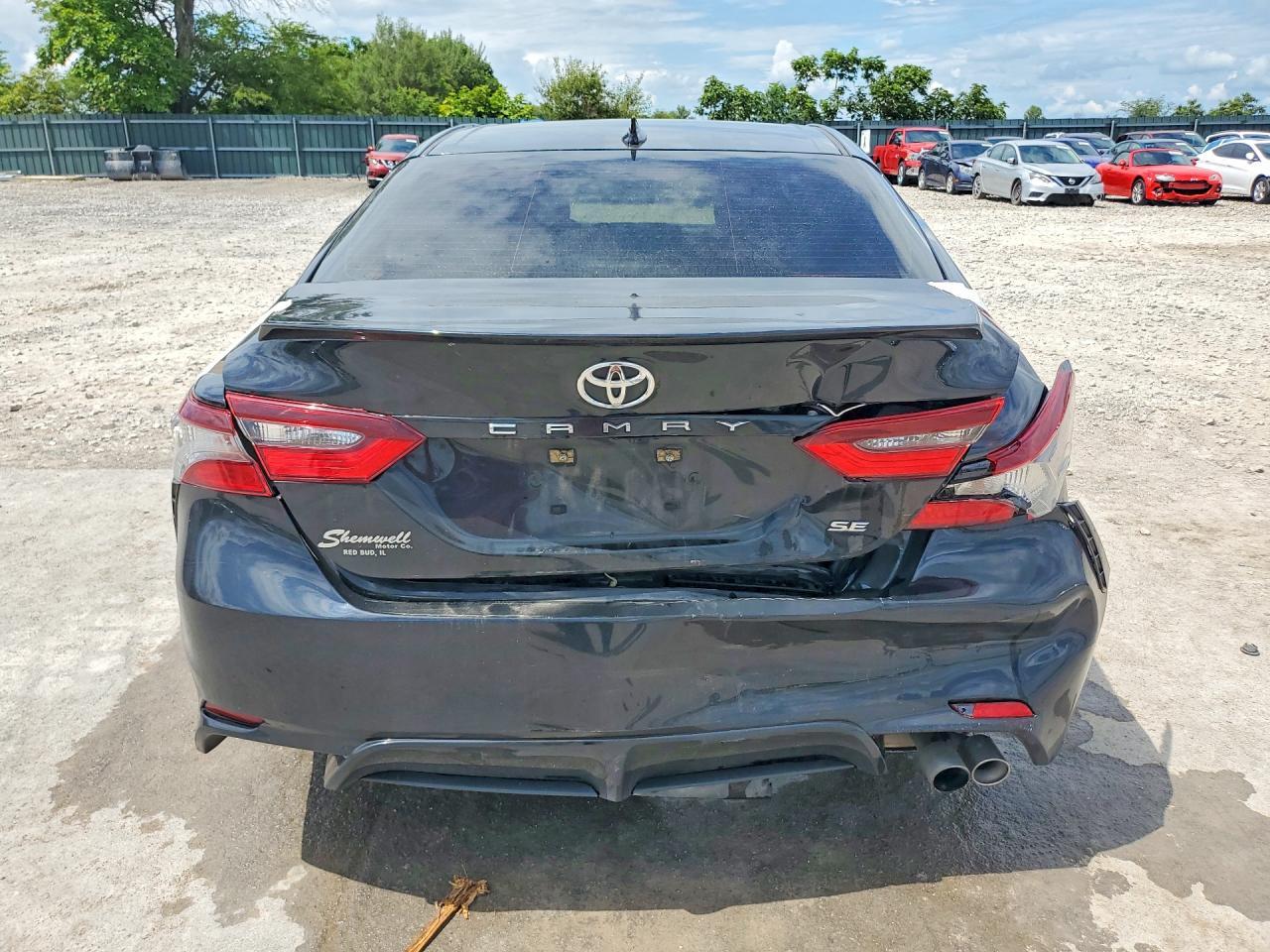 2021 Toyota Camry Se - Image 6