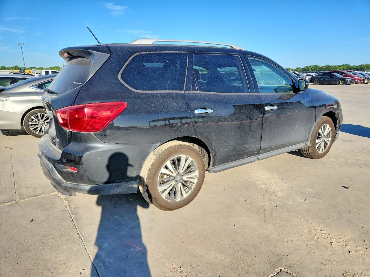2017 Nissan Pathfinder Sv - Фото 3