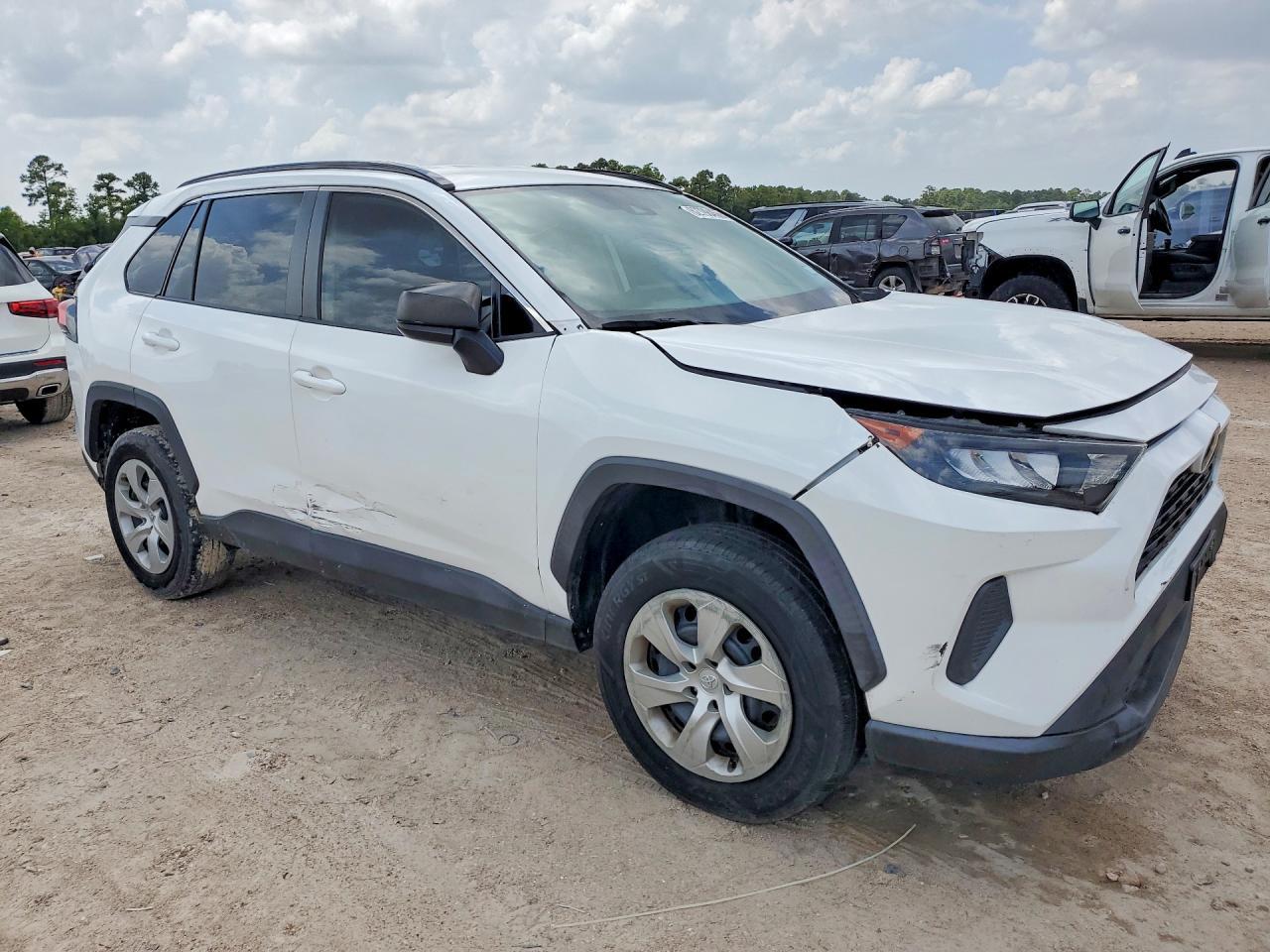 2021 Toyota Rav4 Le - Фото 4