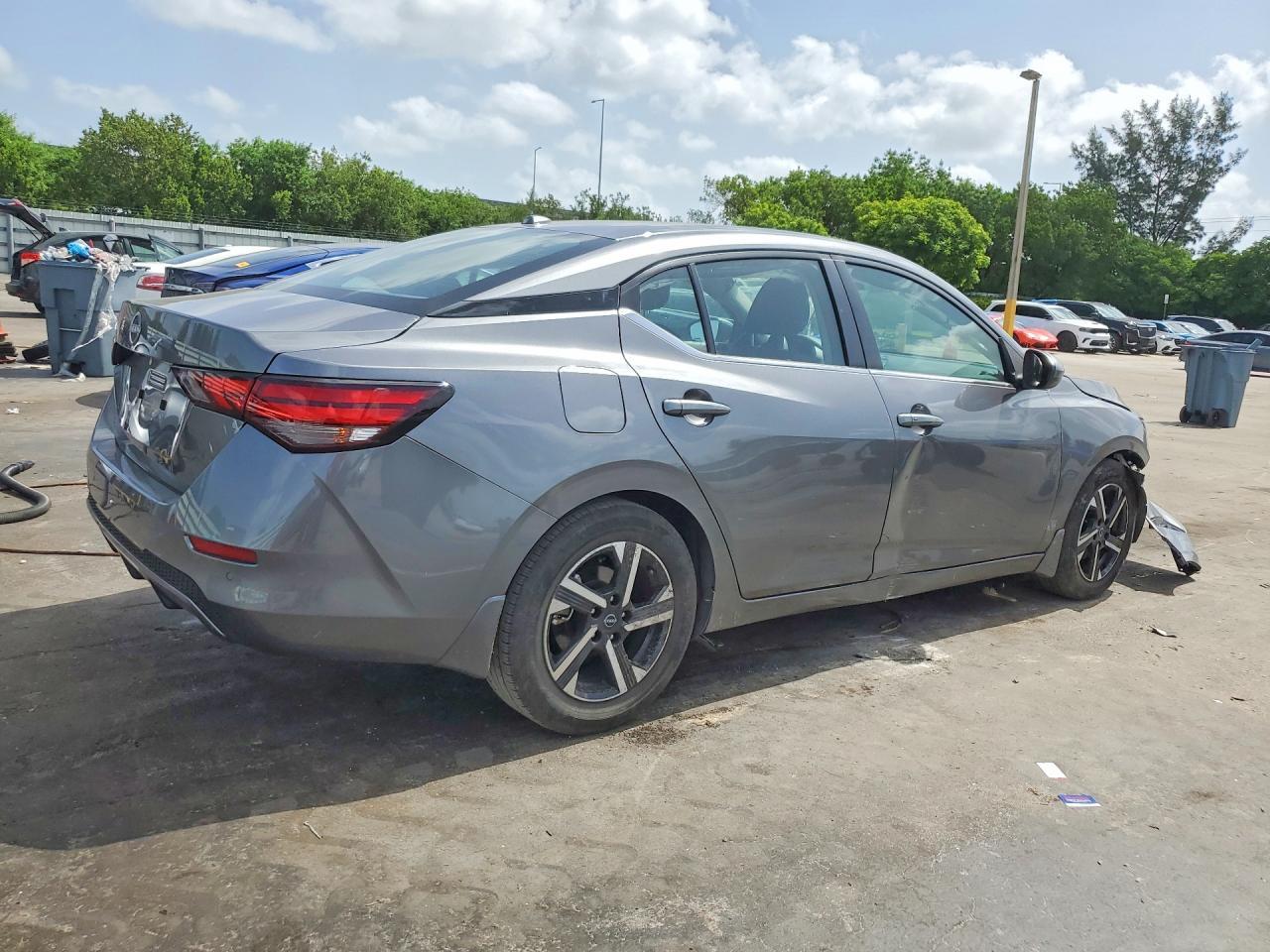 2025 Nissan Sentra Sv - Image 3