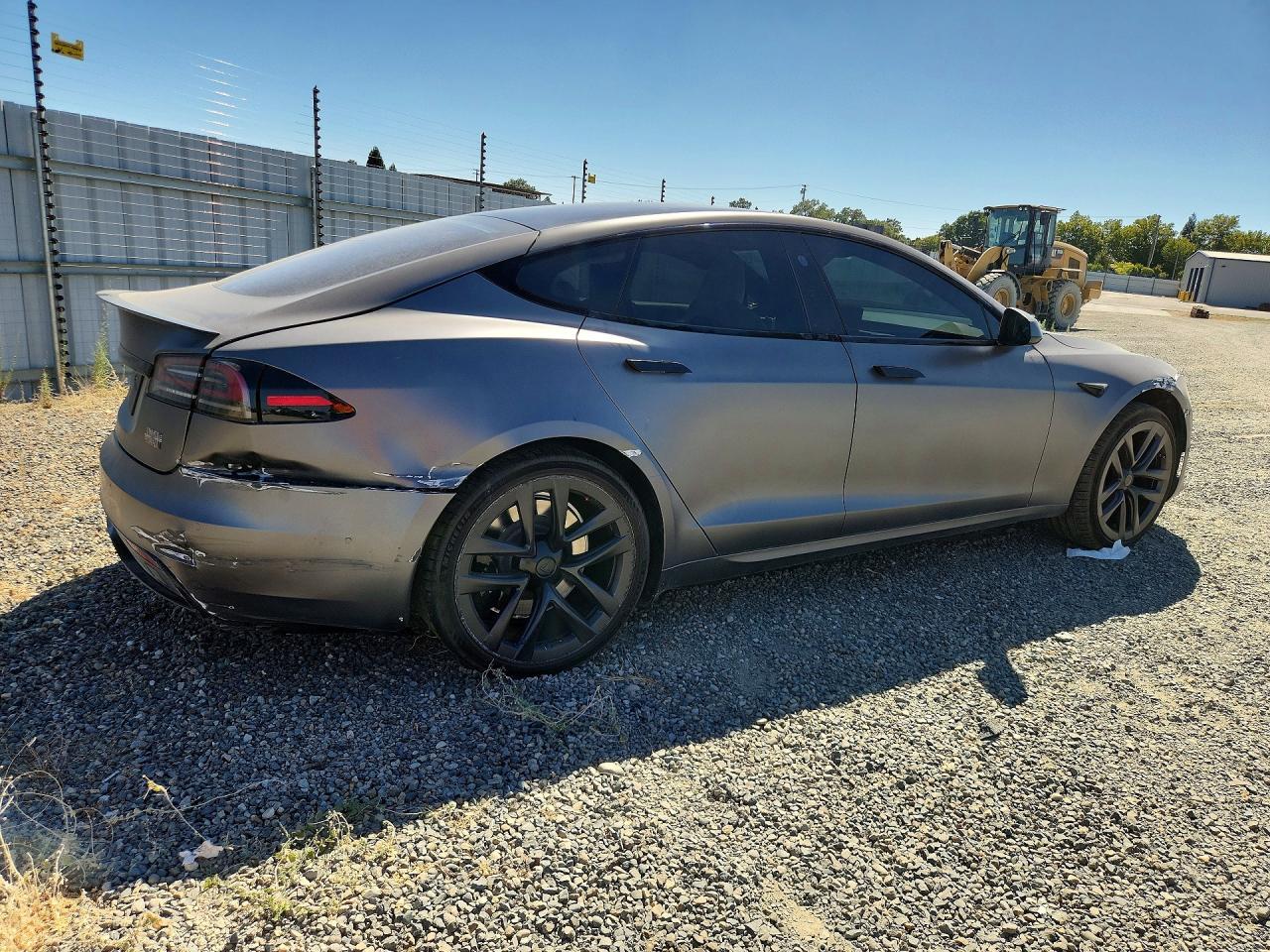 2022 Tesla Model S - Фото 3