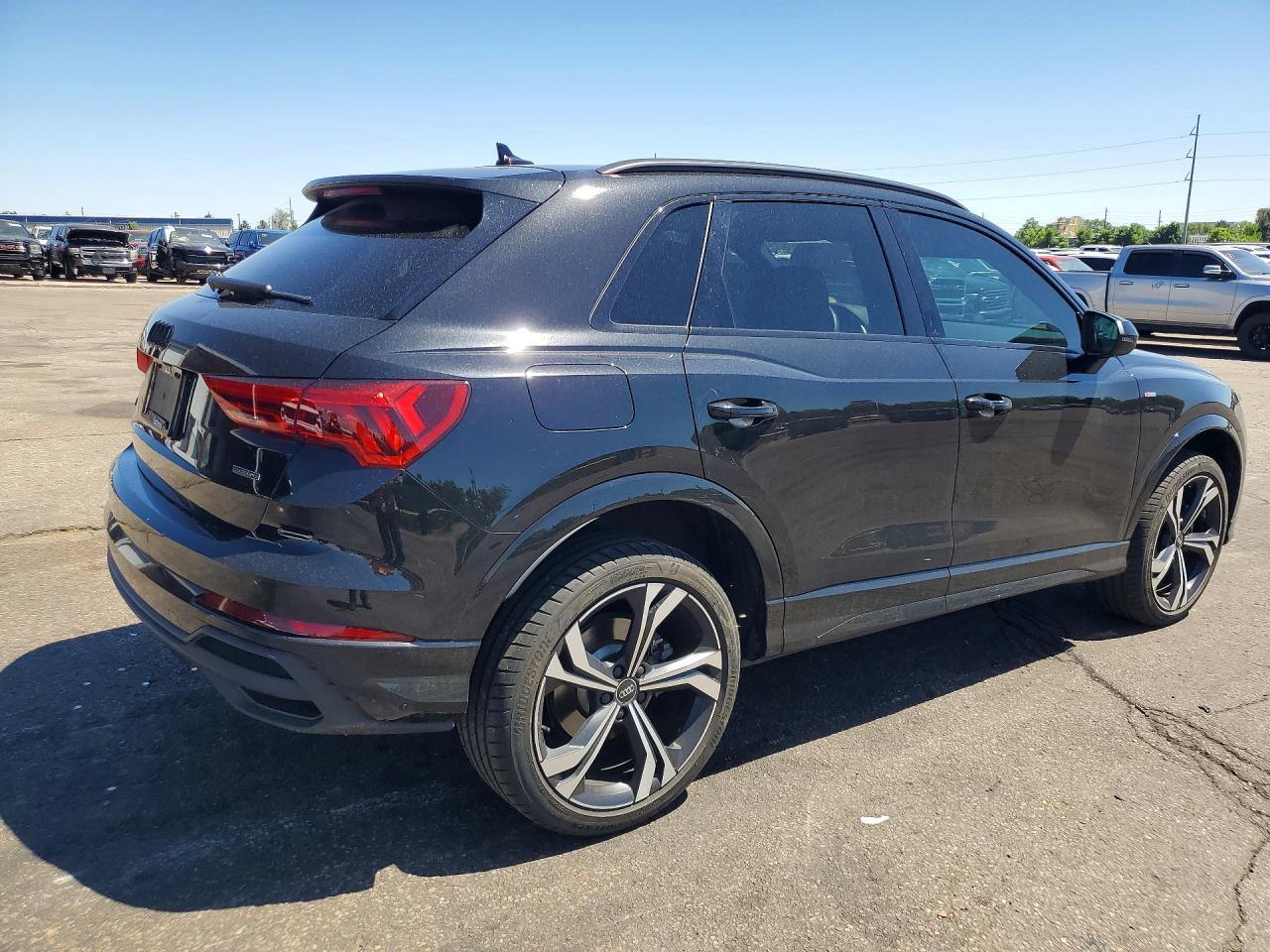 2023 Audi Q3 Premium Plus S Line 45 - Фото 3