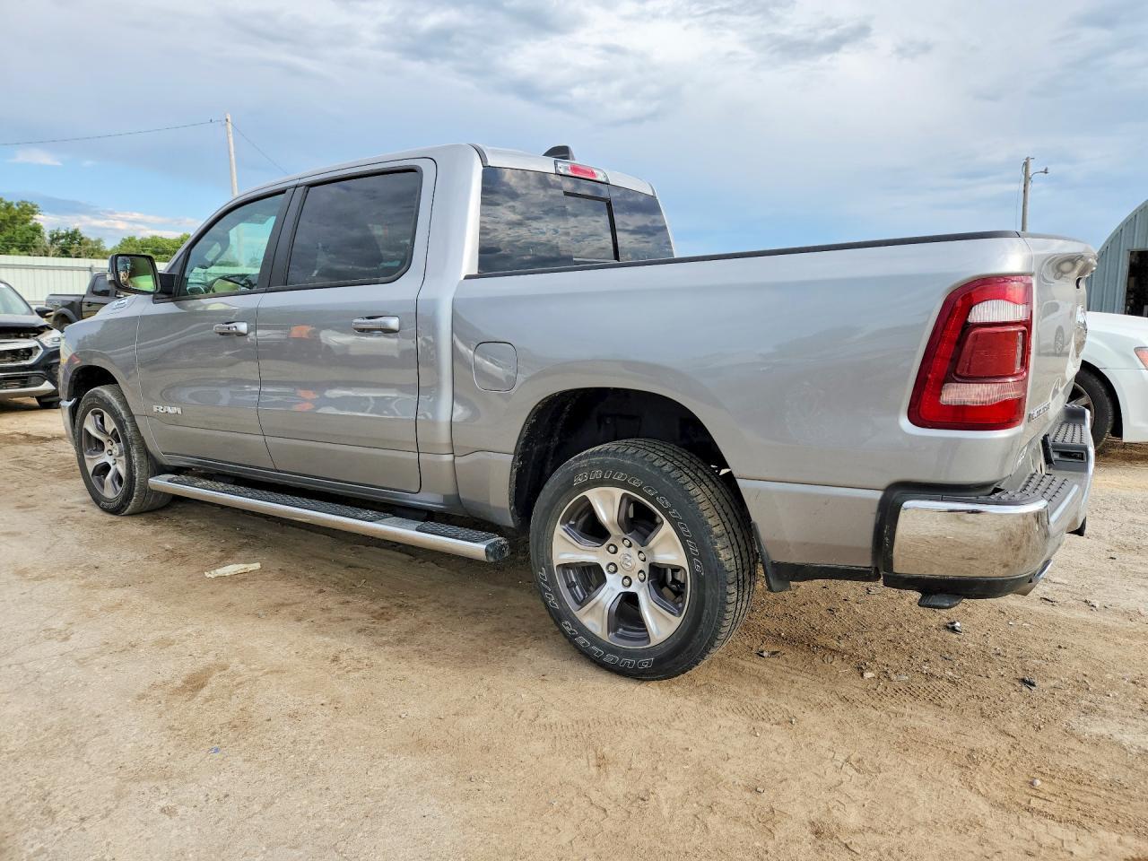 2024 Ram 1500 Laramie - Фото 2