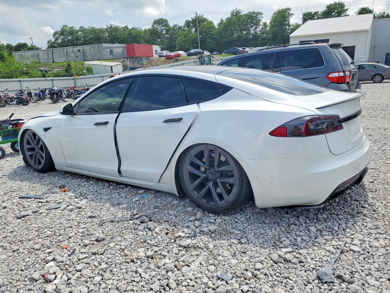 2021 Tesla Model S - Image 2