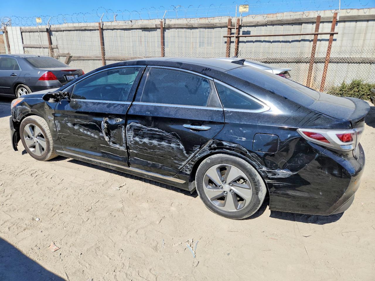2016 Hyundai Sonata Hybrid Limited - Фото 2