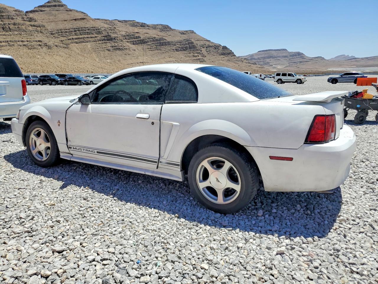 2001 Ford Mustang - Фото 2