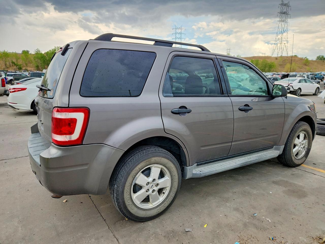2010 Ford Escape Xlt - Фото 3