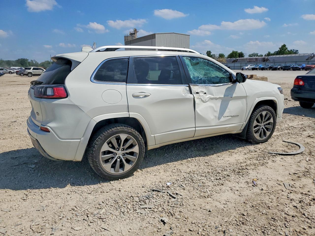 2019 Jeep Cherokee Overland - Фото 3