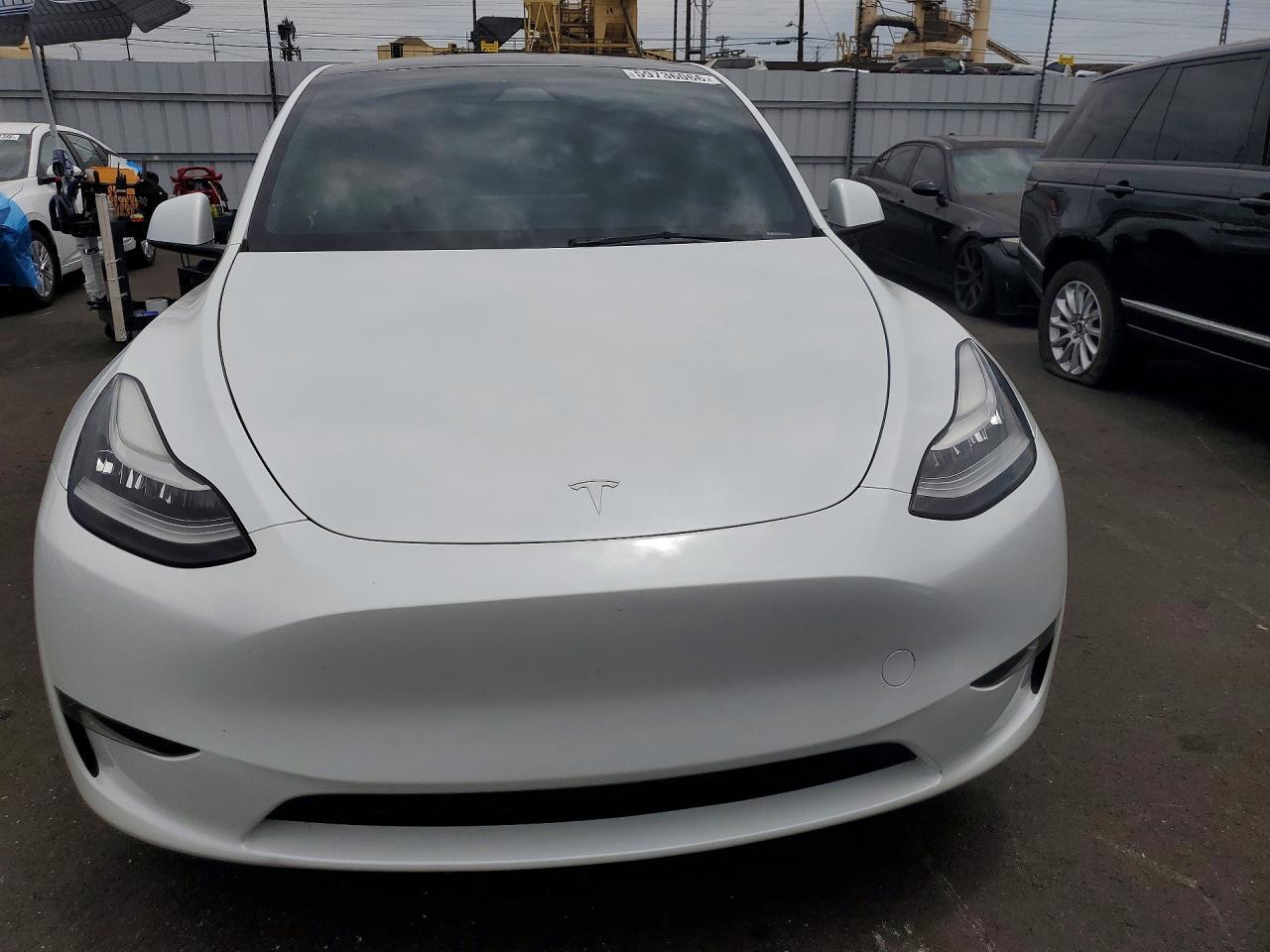 2023 Tesla Model Y - Фото 5