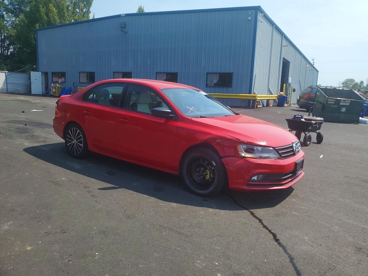 2016 Volkswagen Jetta Sport - Image 4