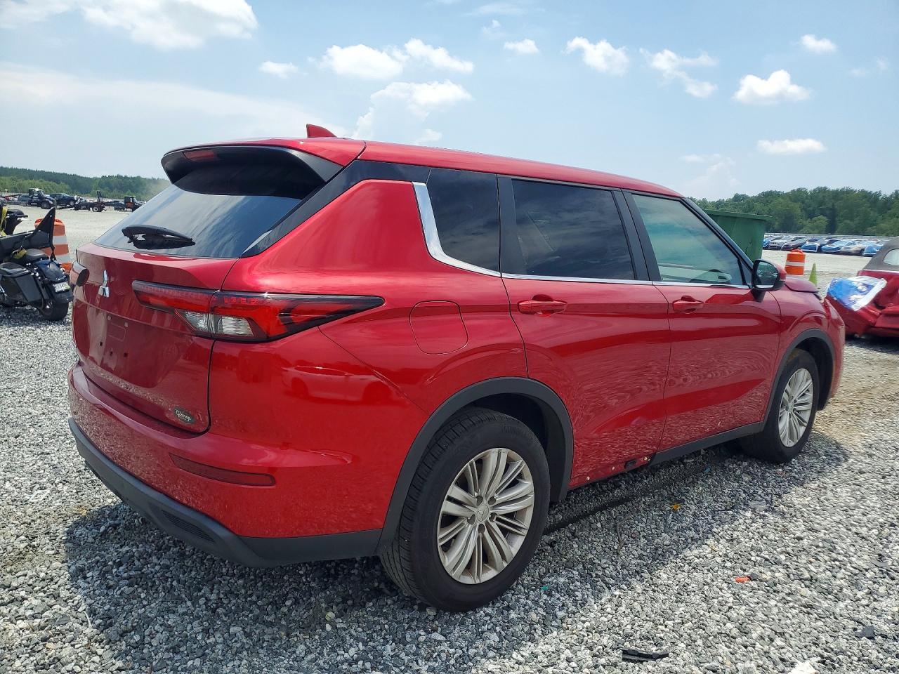 2024 Mitsubishi Outlander Es - Image 3